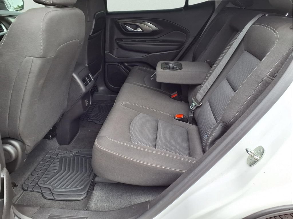 Used 2024 GMC Terrain SLE FWD image 22
