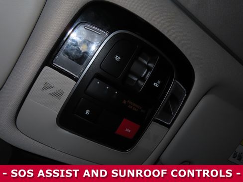 Used 2024 Hyundai Tucson Limited image 27