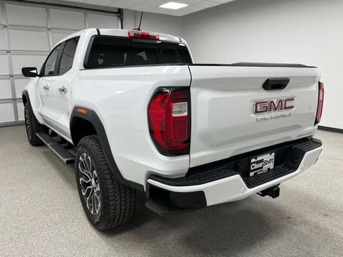 Used 2023 GMC Canyon Denali AWD/4WD image 8