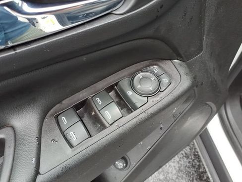 Used 2019 Chevrolet Equinox LT AWD/4WD image 11