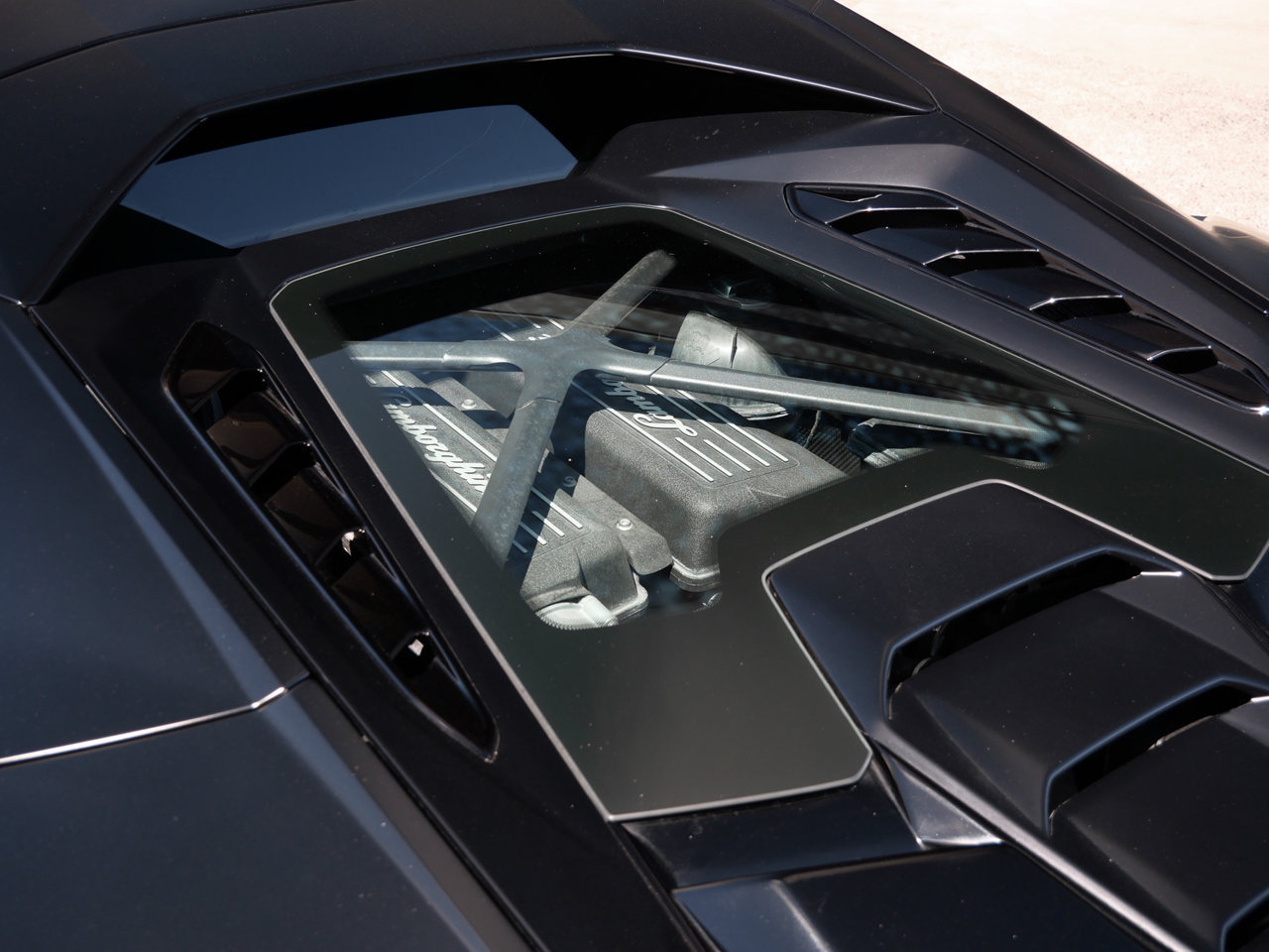 Used 2023 Lamborghini Huracan Tecnica RWD image 10