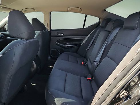 Used 2021 Nissan Altima 2.5 S FWD image 13