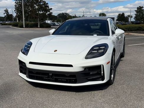 New 2026 Porsche Panamera 4 image 3