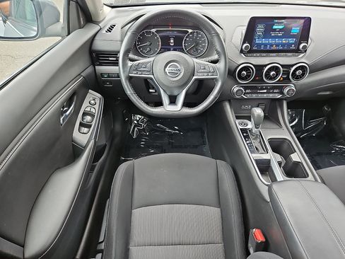 Certified 2022 Nissan Sentra SV w/ All-Weather Package FWD image 11