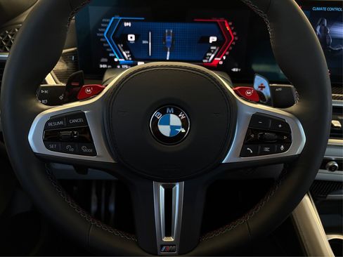 Used 2025 BMW X6 M Competition w/ Executive Package image 19