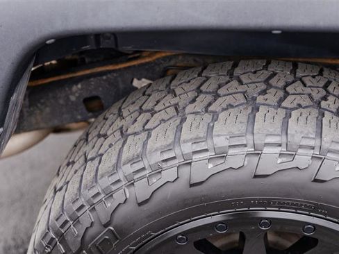 Used 2018 Jeep Wrangler Unlimited Sport S AWD/4WD image 46