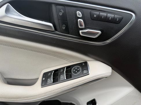 Used 2018 Mercedes-Benz GLA 250 image 10