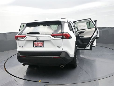 New 2025 Toyota RAV4 XLE image 40