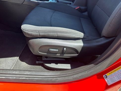 Certified 2018 Chevrolet Cruze LT w/ LT Fleet Convenience Package FWD image 14