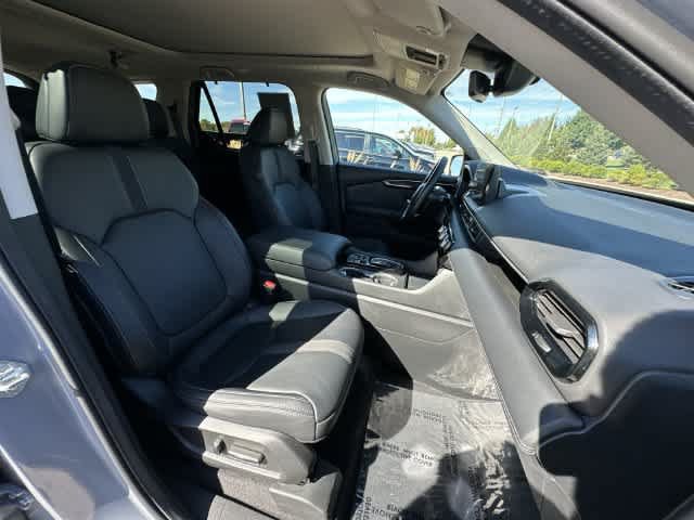 Used 2025 Honda Pilot Touring image 23