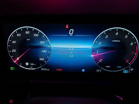 Certified 2025 Mercedes-Benz GLA 250 image 30