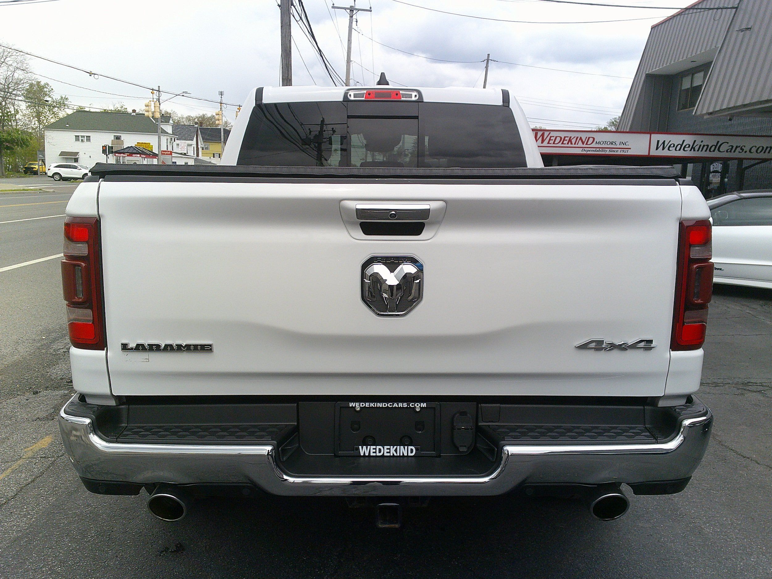 Used 2021 RAM 1500 Laramie AWD/4WD image 4