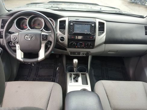 Used 2015 Toyota Tacoma 4x4 Double Cab w/ SR5 Package image 16