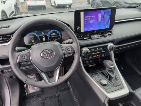 Used 2024 Toyota RAV4 XSE w/ Advanced Technology Package image 5