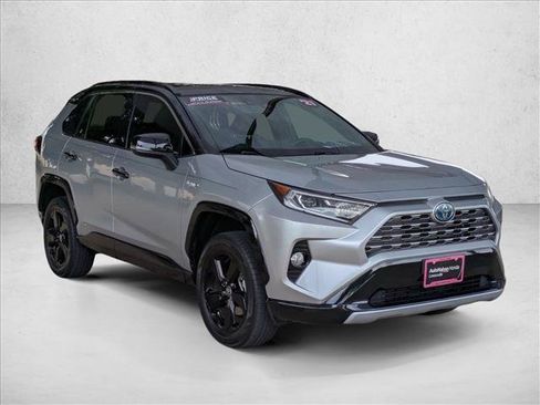 Used 2021 Toyota RAV4 XSE AWD/4WD image 3