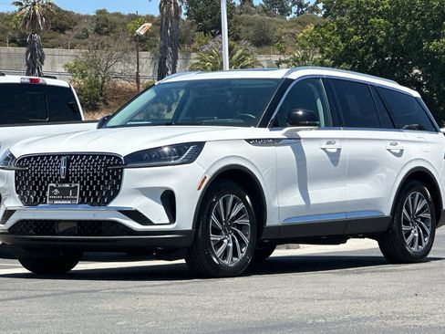 New 2026 Lincoln Aviator 2WD image 7