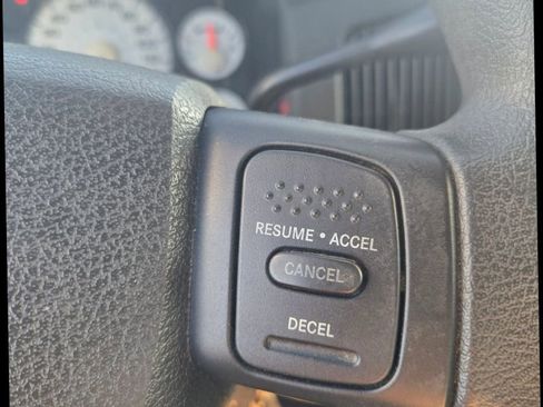 Used 2005 Dodge Ram 1500 Truck SLT image 22