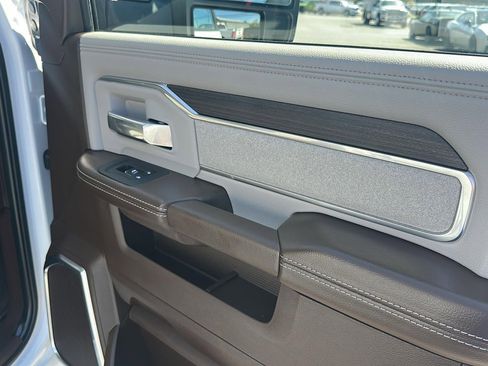 New 2026 RAM 2500 Laramie AWD/4WD image 6