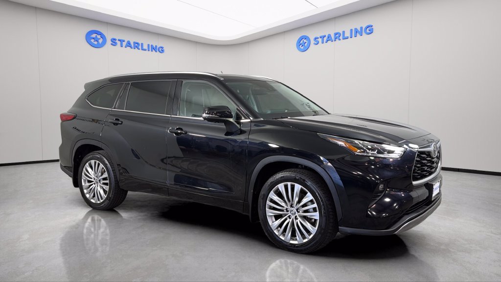 Used 2023 Toyota Highlander Platinum AWD/4WD image 12