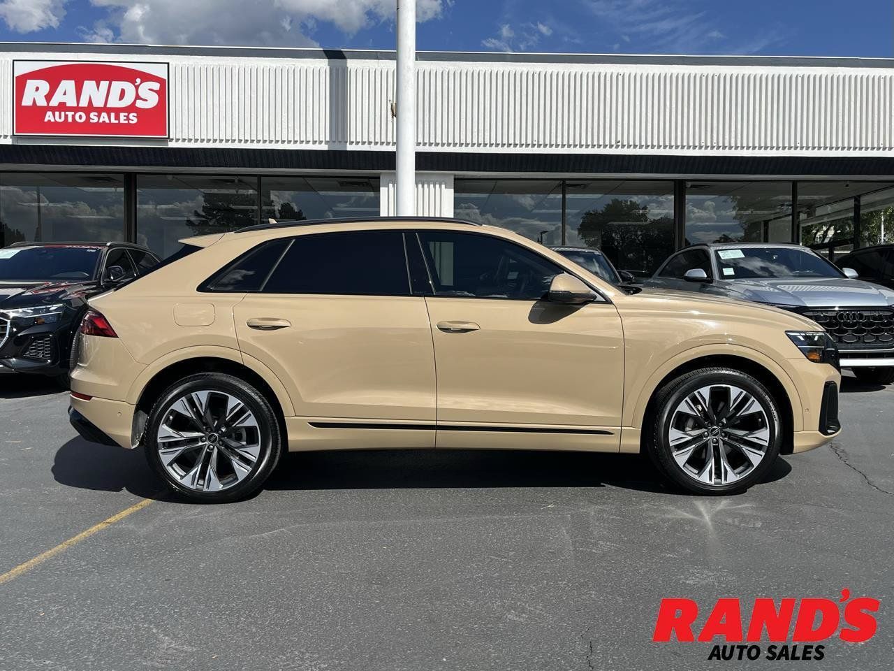 Used 2024 Audi Q8 Premium Plus w/ Premium Plus Package AWD/4WD image 1