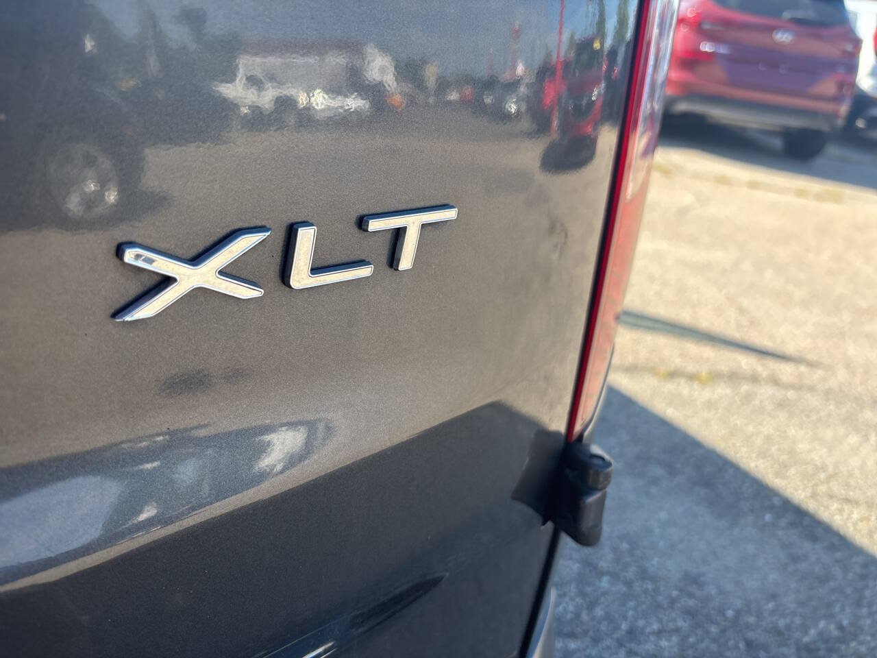 Used 2016 Ford Transit Connect XLT FWD image 18