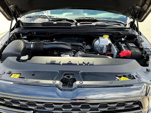 Used 2022 RAM 1500 Big Horn AWD/4WD image 33