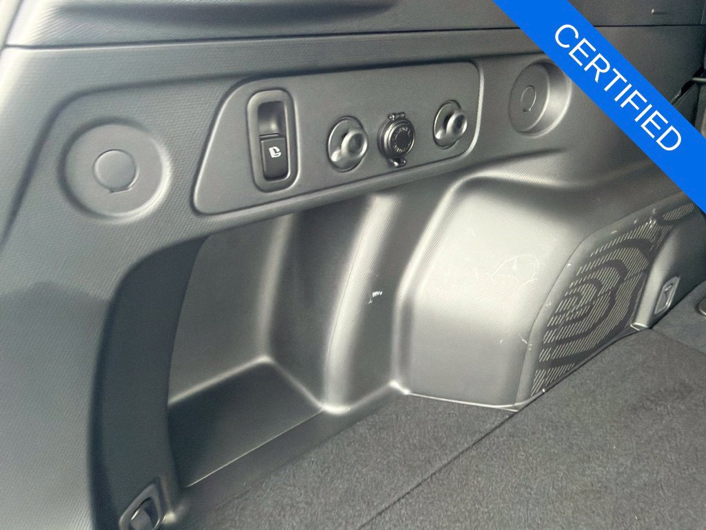 Certified 2025 Subaru Forester Touring AWD/4WD image 28