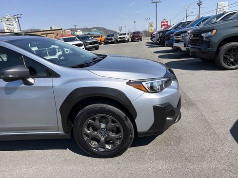 Used 2021 Subaru Crosstrek 2.5i Sport w/ Moonroof Package image 4