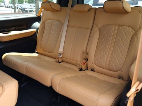 Used 2023 Jeep Grand Wagoneer L Series III AWD/4WD image 7