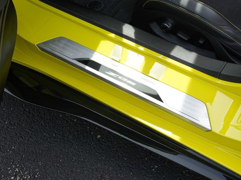 Used 2023 Chevrolet Corvette Z06 w/ Stealth Interior Trim Package RWD image 14