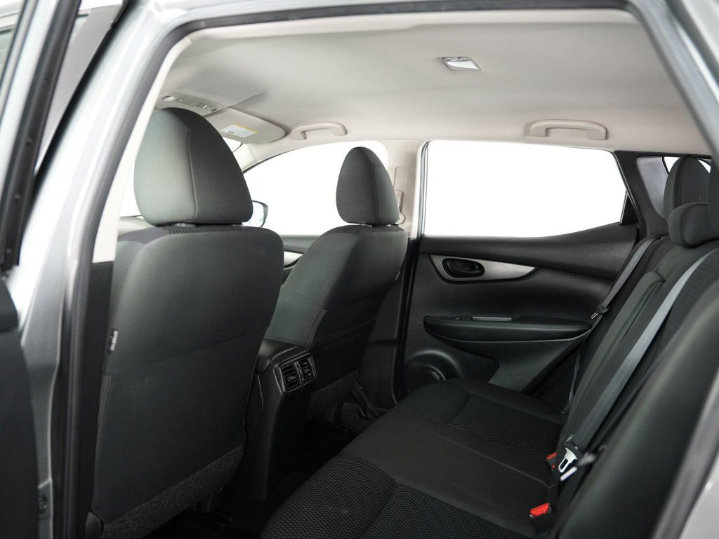 Used 2018 Nissan Rogue Sport S FWD image 30