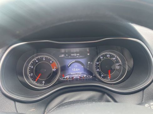 Used 2019 Jeep Cherokee Limited image 5