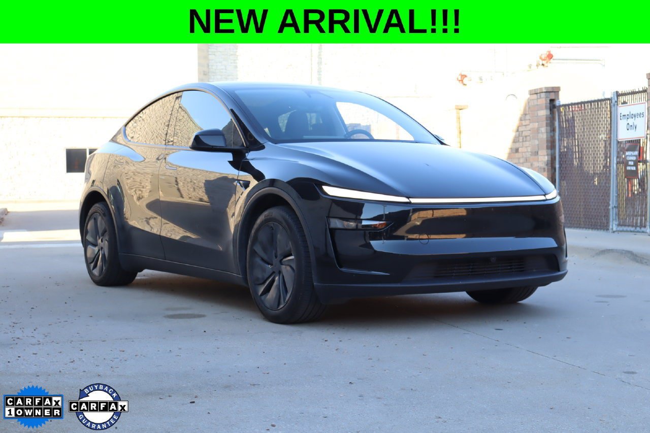 Used 2026 Tesla Model Y Long Range AWD/4WD image 1