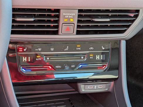 New 2026 Volkswagen Jetta SE image 23