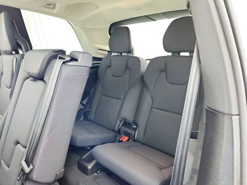 New 2025 Volvo XC90 B6 Plus w/ Protection Package Premier image 25