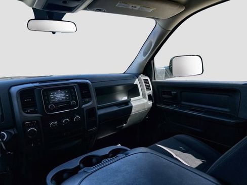 Used 2019 RAM 1500 Express w/ Express Value Package AWD/4WD image 23