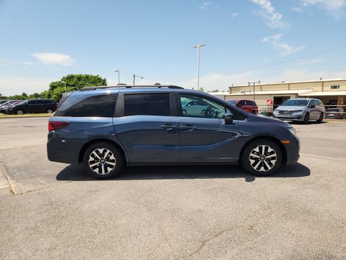 New 2026 Honda Odyssey EX-L image 7