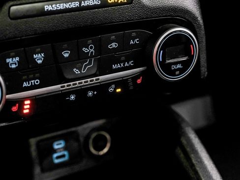 Used 2021 Ford Escape SEL image 35