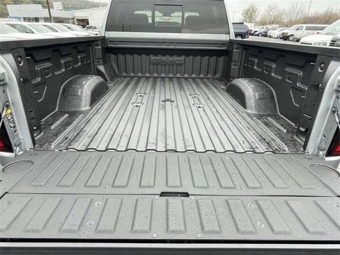 New 2026 GMC Sierra 2500 Denali Ultimate w/ LPO, Black Badging Package image 8