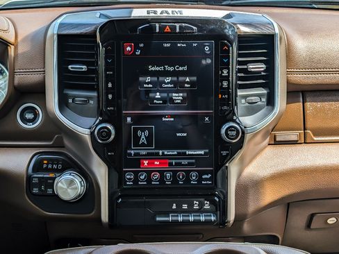 Used 2020 RAM 1500 Laramie AWD/4WD image 25