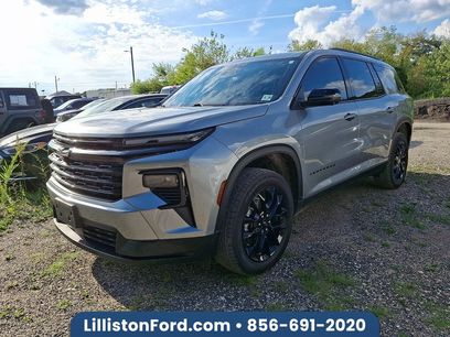 Used 2024 Chevrolet Traverse LT w/ Midnight/Sport Edition