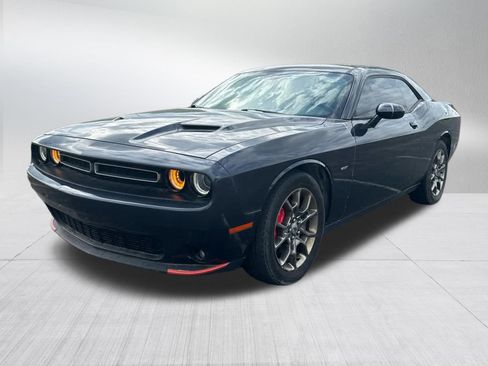 Used 2017 Dodge Challenger GT AWD/4WD image 3