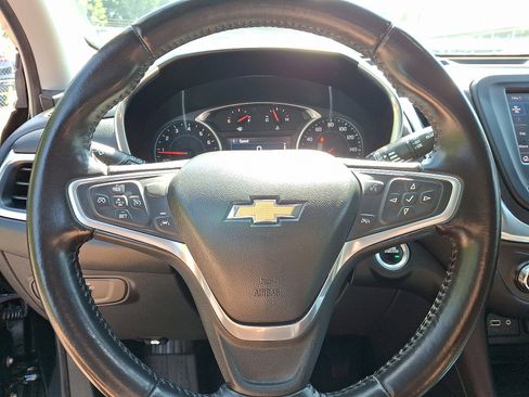 Used 2022 Chevrolet Equinox LT image 25