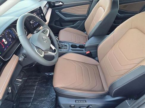 New 2026 Volkswagen Jetta SEL image 4