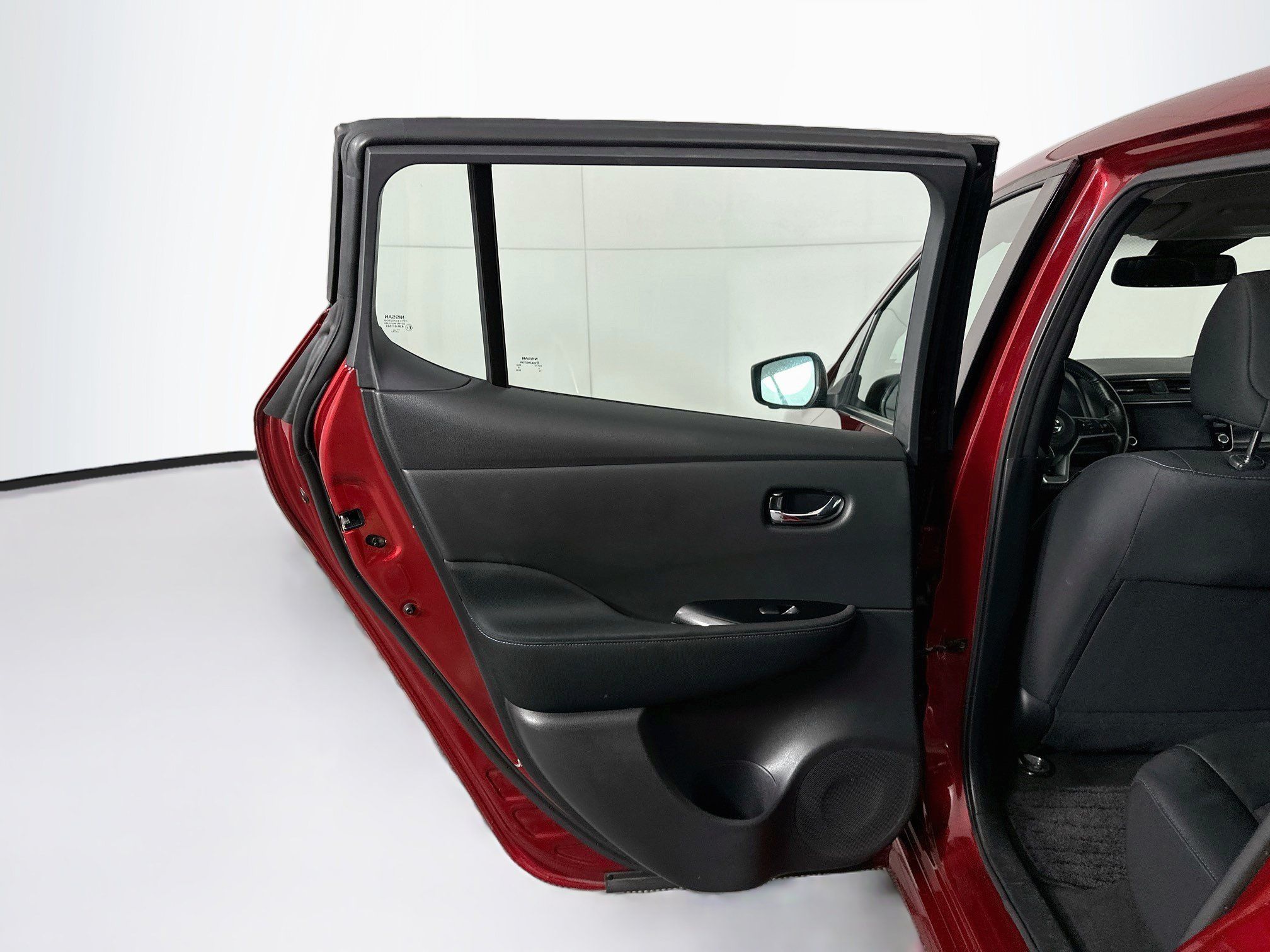 Used 2021 Nissan Leaf SV w/ SV Technology Package FWD image 27
