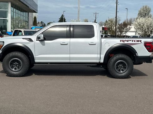 Used 2025 Ford F150 Raptor image 7