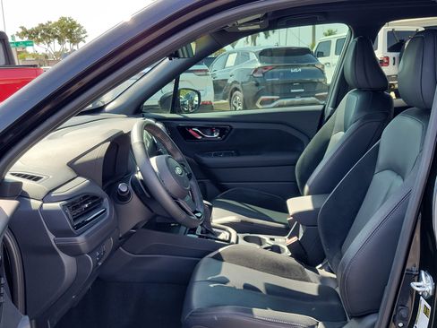 Used 2025 Subaru Forester Touring AWD/4WD image 20