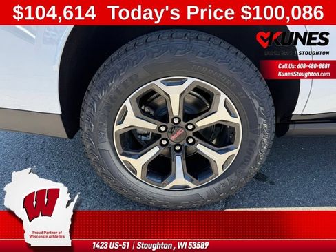 New 2026 GMC Yukon AT4 Ultimate AWD/4WD image 12
