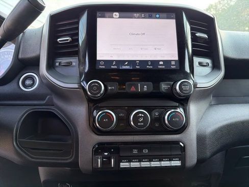 Used 2022 RAM 3500 Tradesman w/ Chrome Appearance Group AWD/4WD image 20