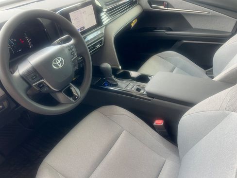 Used 2025 Toyota Camry LE FWD image 7
